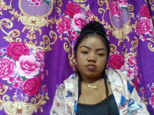 Elyah1a online show from August 11, 3:47 pm
