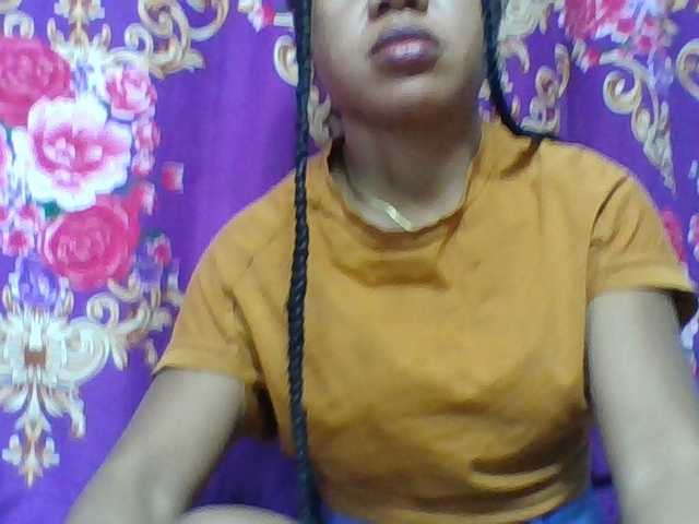 Elyah1a online show from August 12, 5:54 am