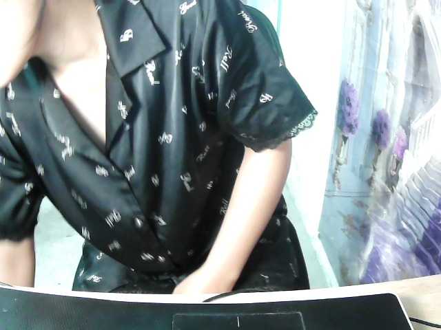 Elysa221 online show from August 14, 7:23 am