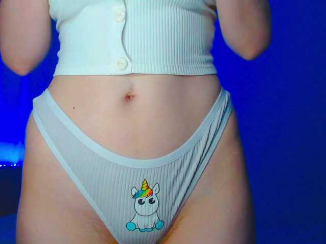 Emelicristal online show from August 9, 6:03 am