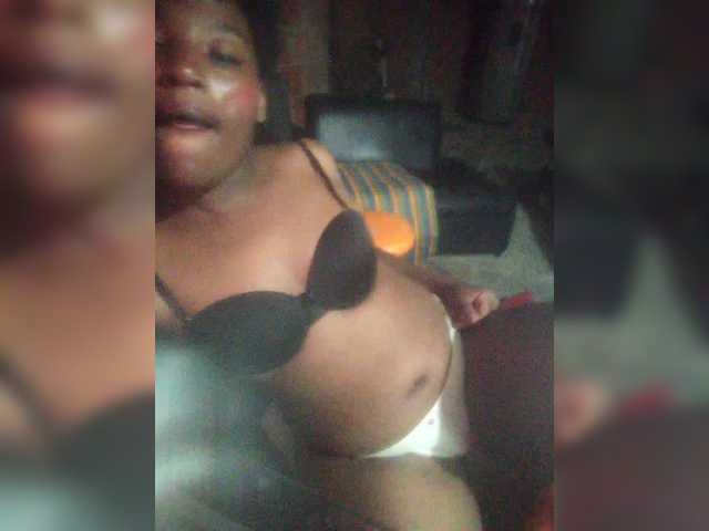 EmiliAddams online show from July 29, 10:28 pm