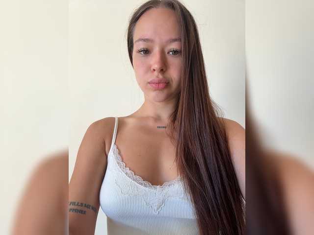 EmelyExx online show from July 9, 11:59 am