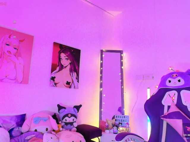 Emilylopez online show from August 14, 2:26 am