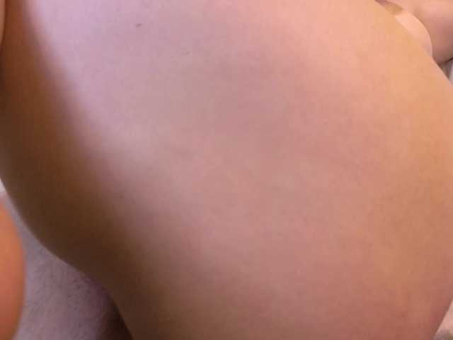 Emma-Blonde online show from August 14, 1:09 am