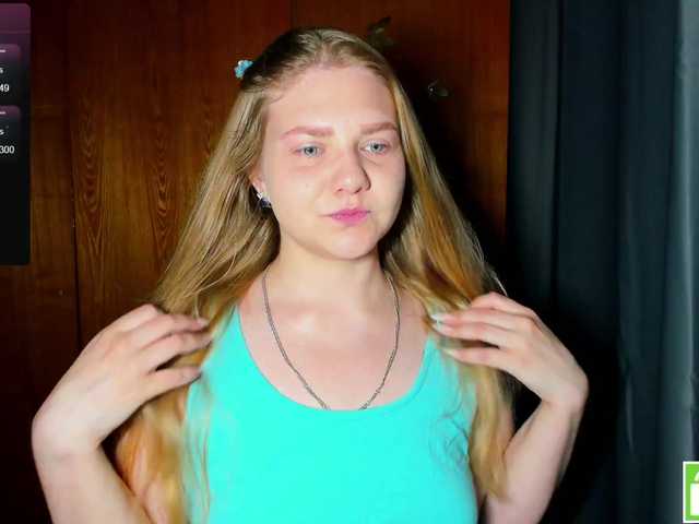Emma-Frizea online show from July 30, 8:59 pm