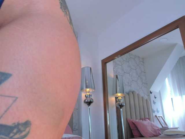 Emma-Torres1 online show from August 5, 6:06 pm