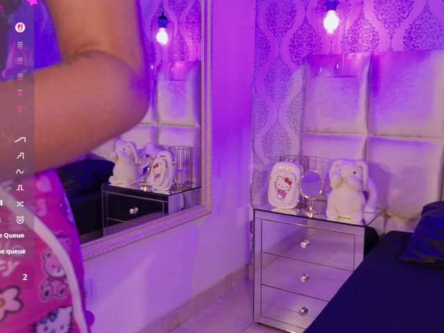 EmmaRichards online show from August 5, 10:19 pm
