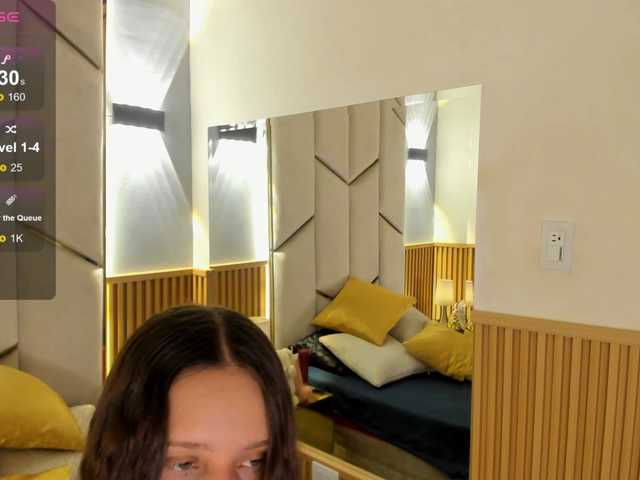 EmmaRichards online show from August 12, 7:49 pm