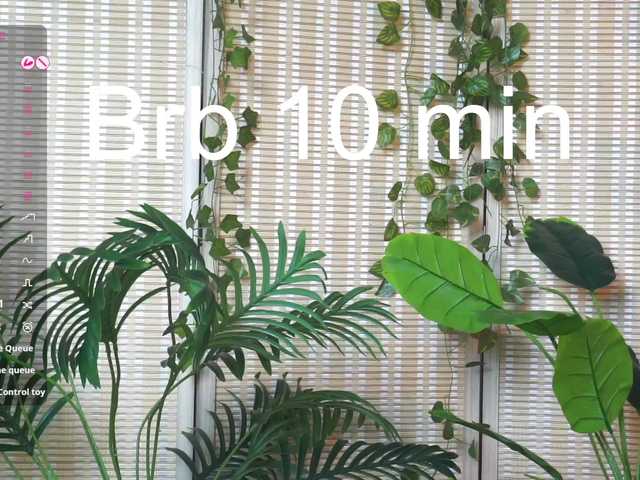EmmylieMorris online show from June 6, 1:22 am