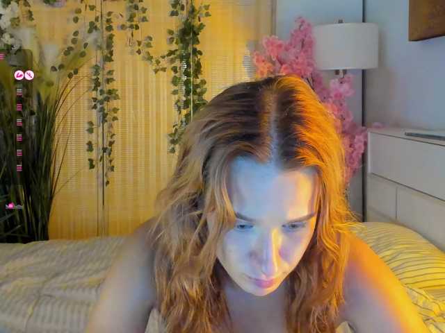 EmmylieMorris online show from June 20, 4:07 pm