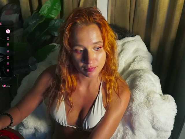EmmylieMorris online show from August 1, 6:36 pm