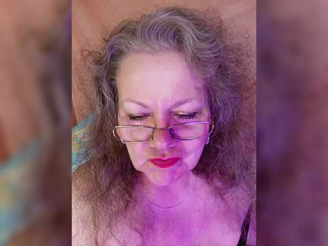 EmpressLady online show from June 28, 3:09 am