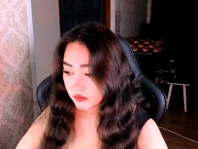EricaWayne online show from August 1, 2:56 pm