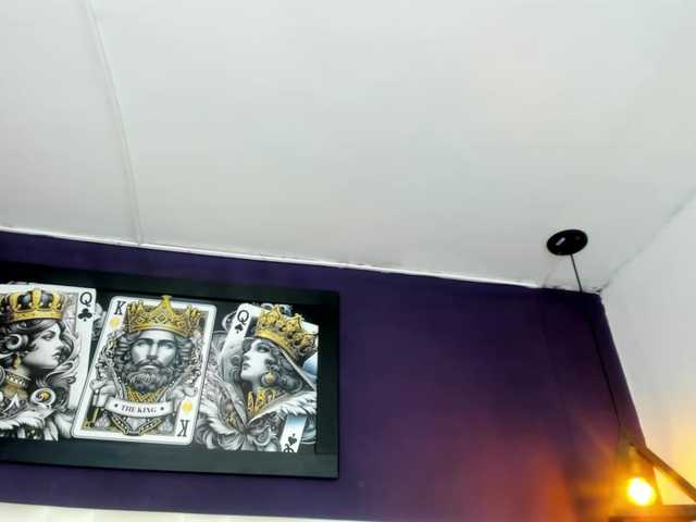 Erika-Thompson online show from August 2, 2:46 pm