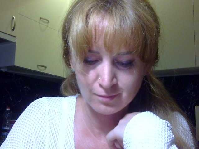ErnaBernice online show from July 3, 9:06 pm