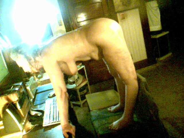 EstinaHottie online show from July 12, 5:03 am