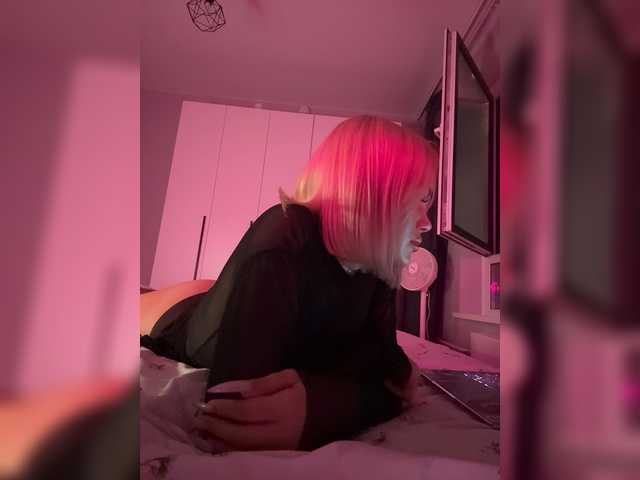 Eva-Kitty1 online show from July 15, 8:43 pm