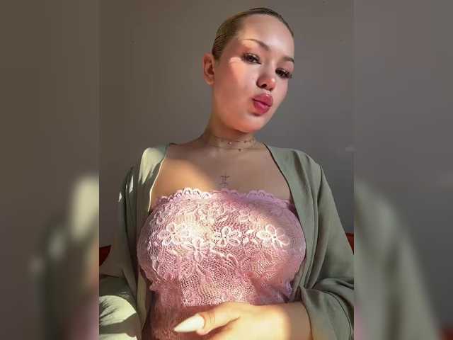 Eva-Kitty1 online show from August 17, 2:33 pm