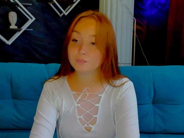 EvaHoward online show from August 5, 9:18 am