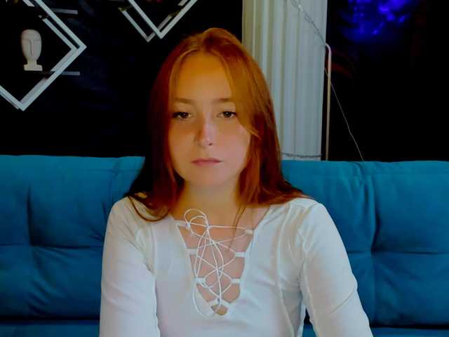 EvaHoward online show from August 5, 10:24 am