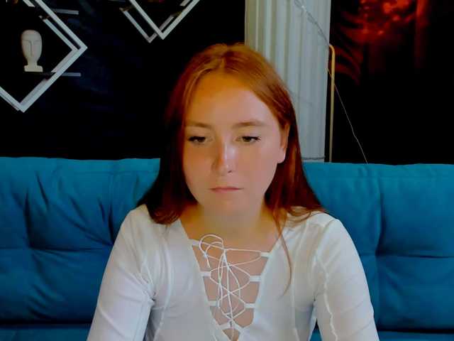 EvaHoward online show from August 5, 11:30 am
