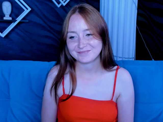 EvaHoward online show from August 7, 12:38 pm