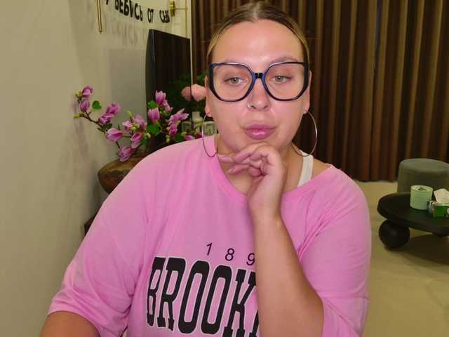 EvaPuffy online show from June 21, 10:32 pm