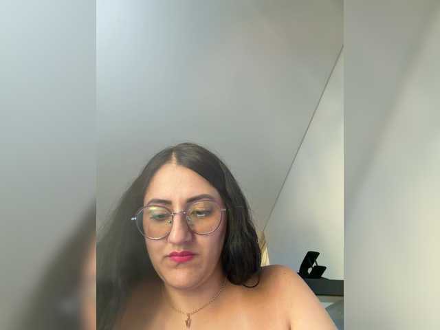EvanShell1 online show from August 11, 8:55 pm