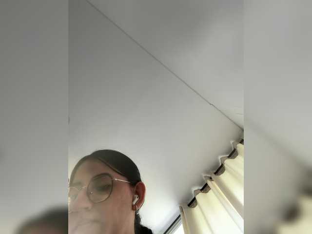 EvanShell1 online show from August 12, 5:48 pm