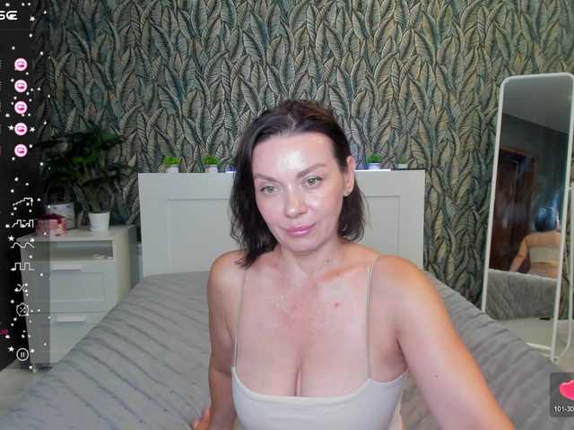 EveLibston online show from July 17, 1:49 am