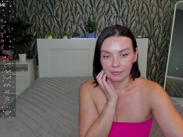 EveLibston online show from July 21, 7:22 am