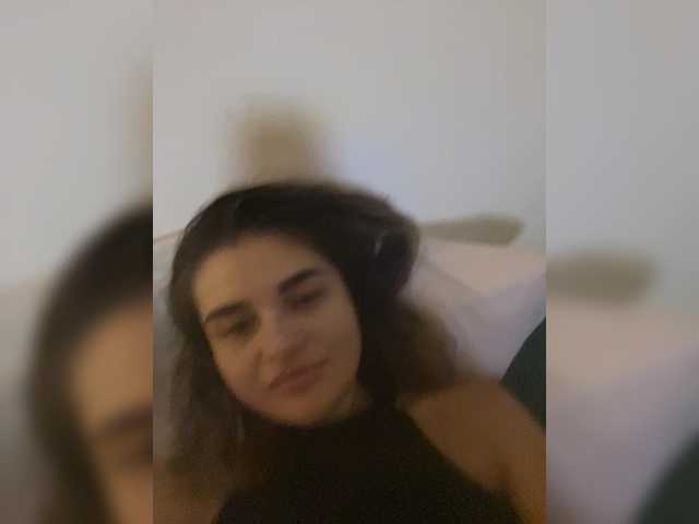 Evelinad online show from July 3, 9:39 pm