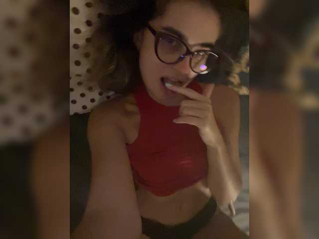 Evelinad online show from July 31, 7:08 pm