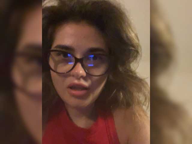 Evelinad online show from July 31, 9:20 pm