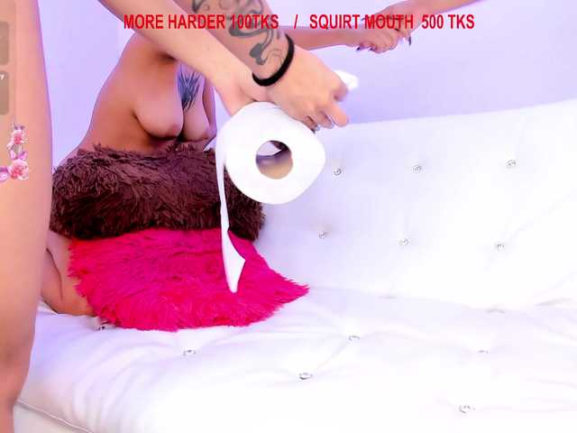 Evil-Giirls online show from August 14, 4:38 am