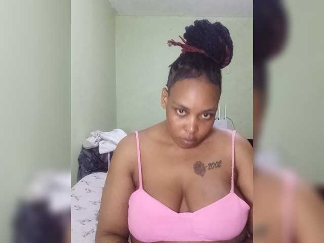Fellafaith123 online show from August 10, 7:10 am