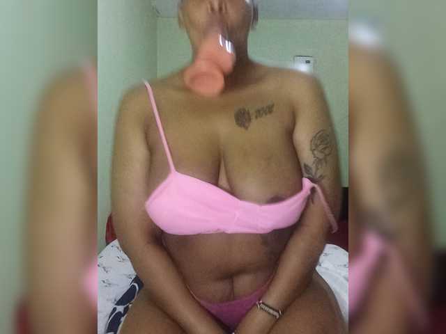 Fellafaith123 online show from August 10, 12:17 pm