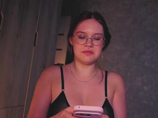 Female-Jesus online show from August 16, 7:01 am