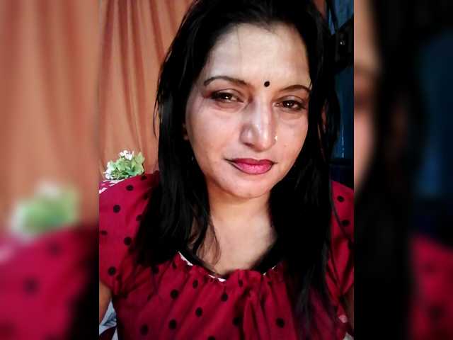 FiestyQueen online show from July 28, 7:03 am