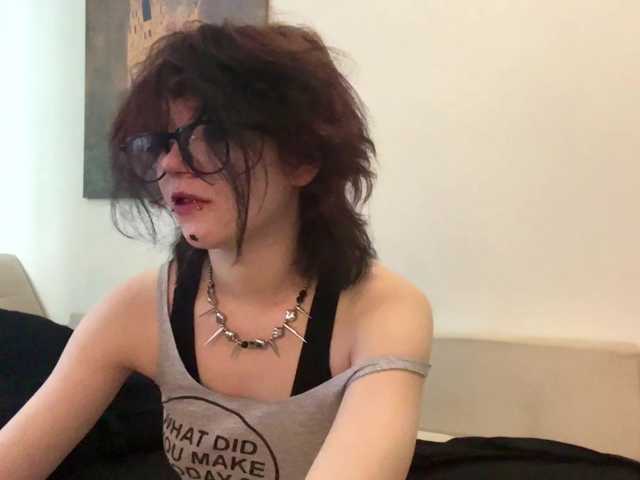 MilaRoshen online show from August 8, 2:17 pm