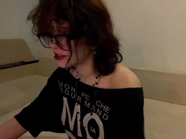 MilaRoshen online show from August 15, 5:39 pm