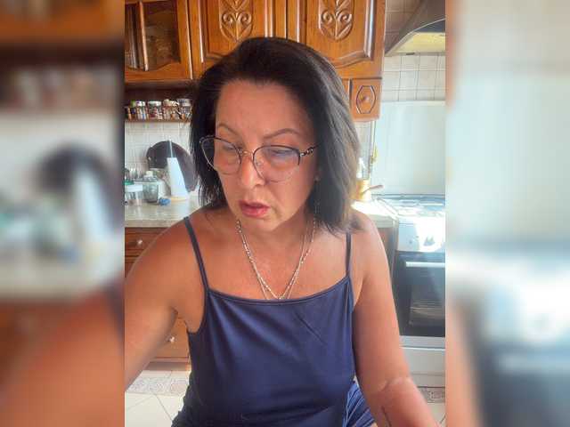 Fiona7 online show from August 11, 6:15 am