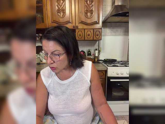 Fiona7 online show from August 14, 7:06 pm