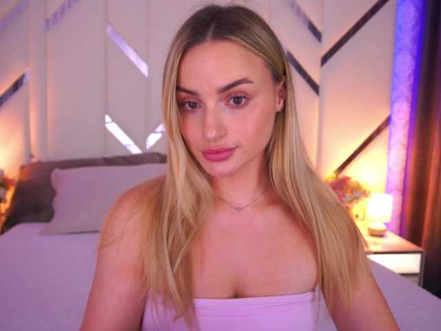 FloraGreys online show from July 24, 2:31 pm