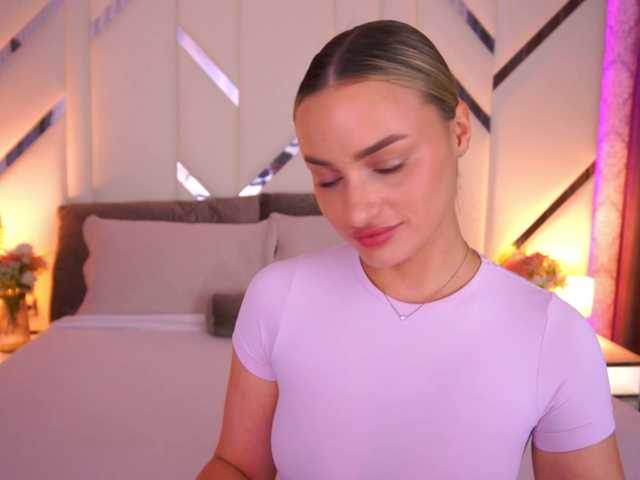 FloraGreys online show from July 29, 1:07 pm