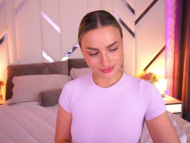 FloraGreys online show from July 29, 5:53 pm