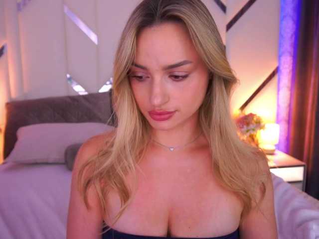 FloraGreys online show from July 30, 10:44 am