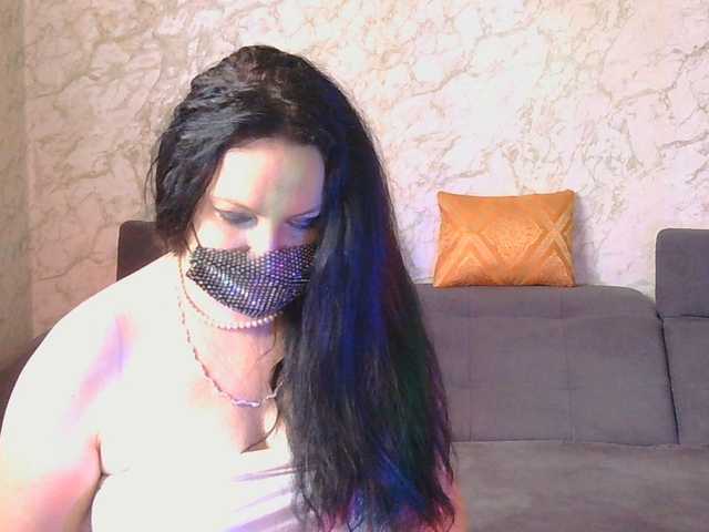 FlorenaXXX online show from August 10, 9:00 am