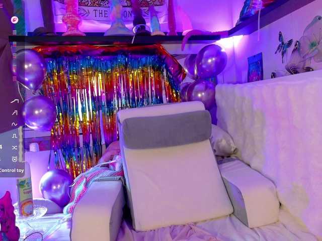 FluffyRainbowKity online show from July 5, 12:08 pm