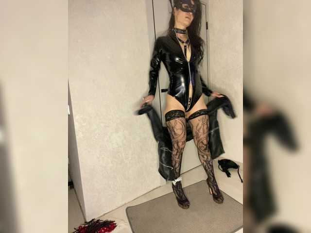FoxAlice2026 online show from May 10, 8:22 pm